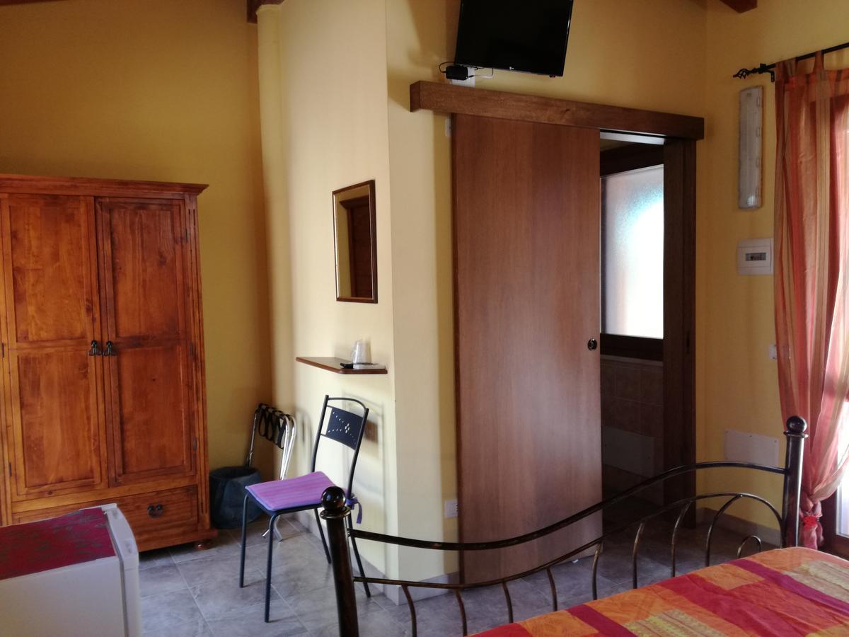 Bed and Breakfast Sumindulau Torre delle Stelle Exterior foto